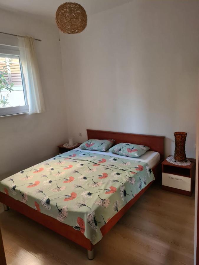 Apartman Julka Sukošan Zewnętrze zdjęcie